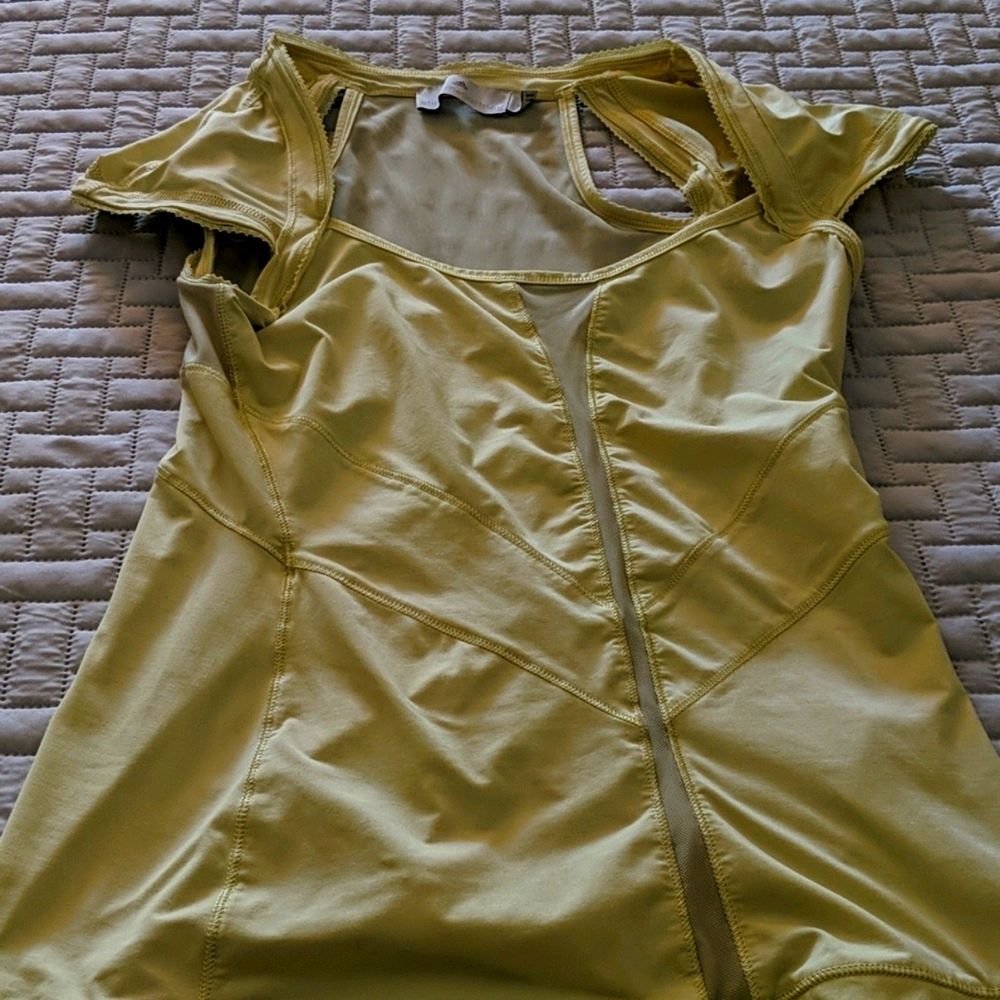 Stella McCartney Pale yellow exercise top